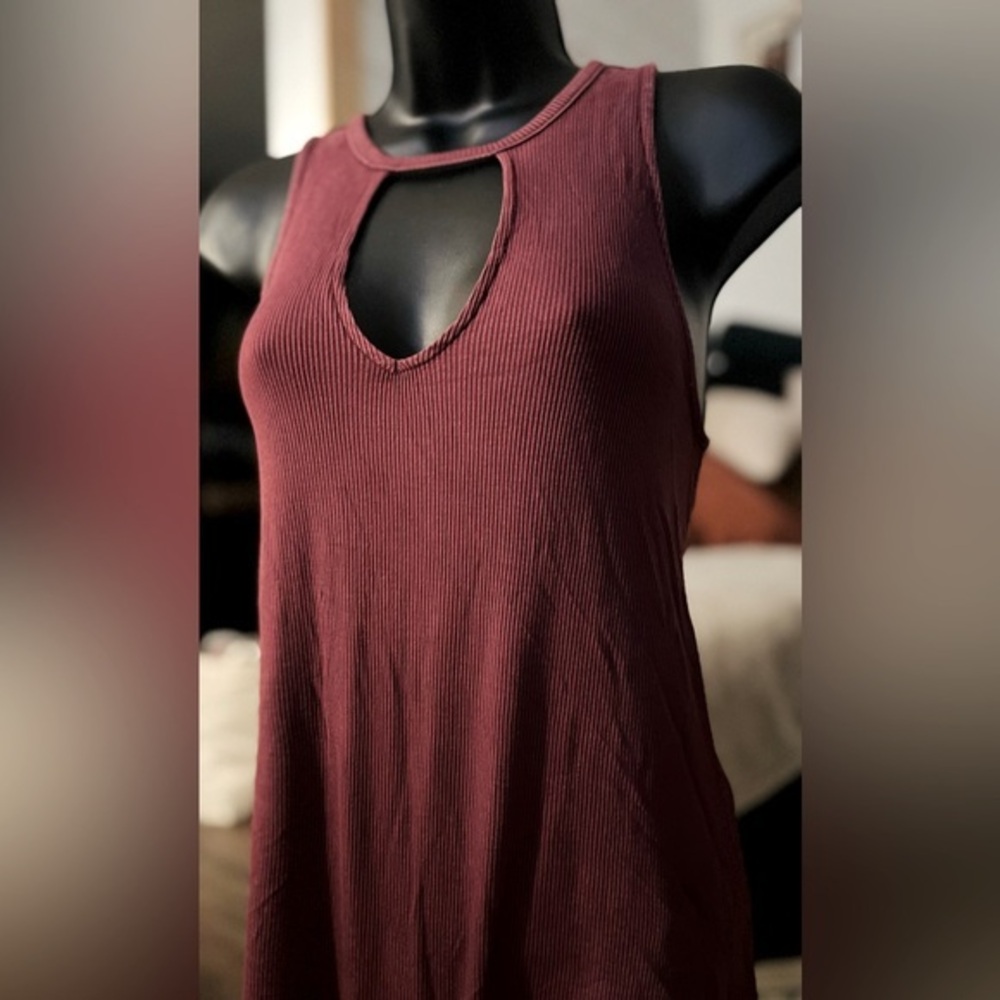 American Eagle Outfitters Burgundy Sleeveless Top